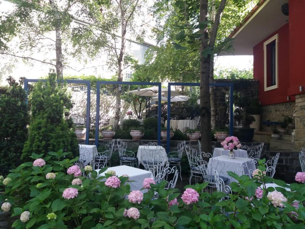 Villa Themistokli Korce Exterior foto